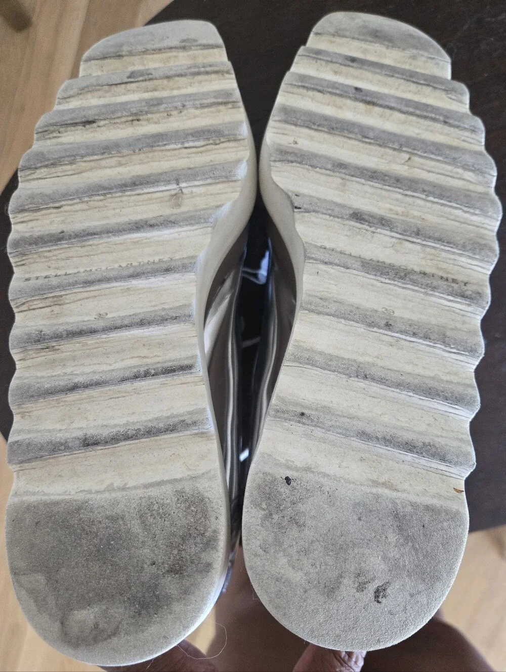 Stella McCarthy Metallic Silver 'Elyse' Platform Sneaker SZ39
